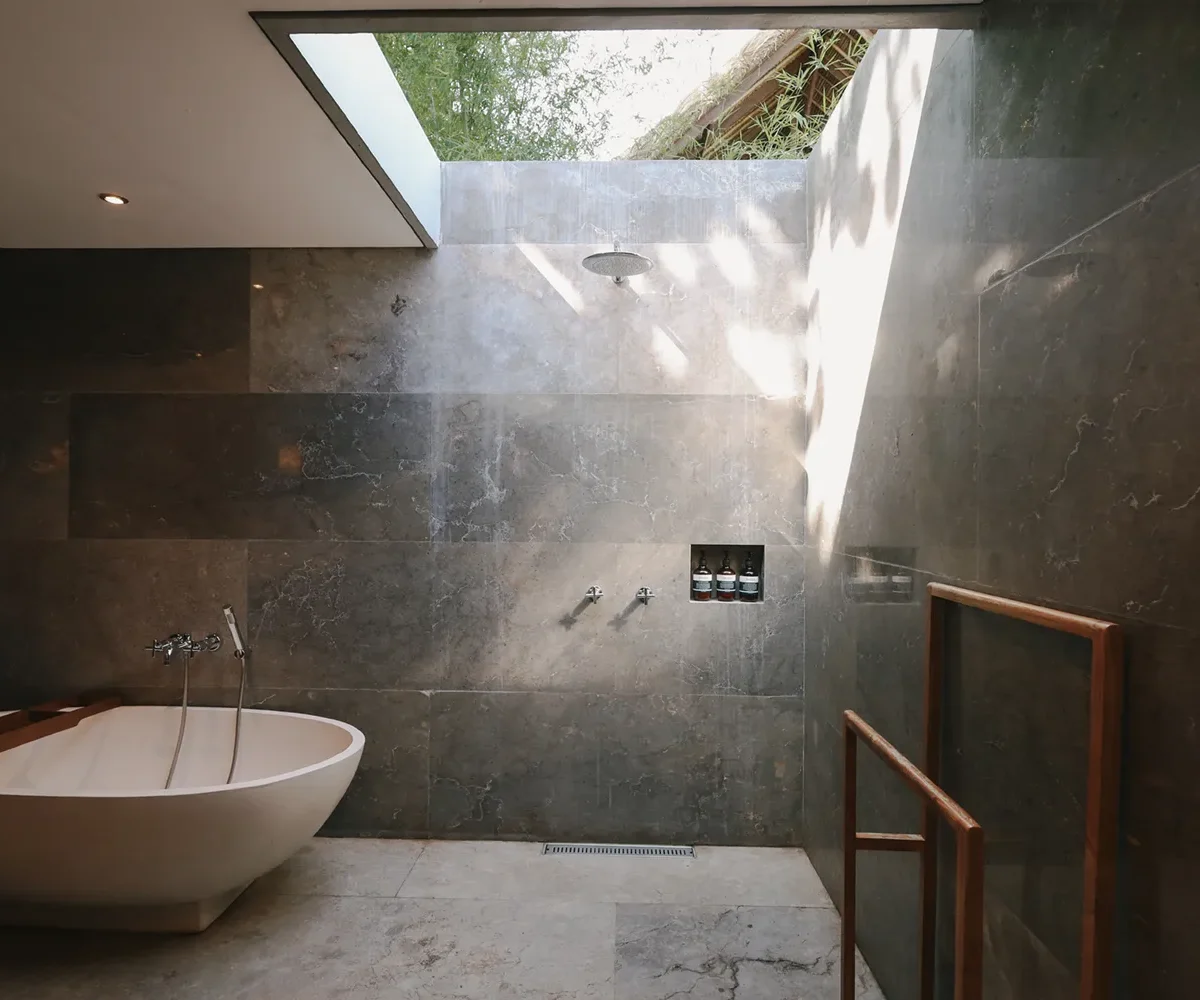 Sanglung-one-bedroom-villa-bathroom-03